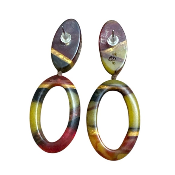 Handcrafted Lucite Red and Black Brazilian Artisan Dangle Earrings - Picture 3 of 4